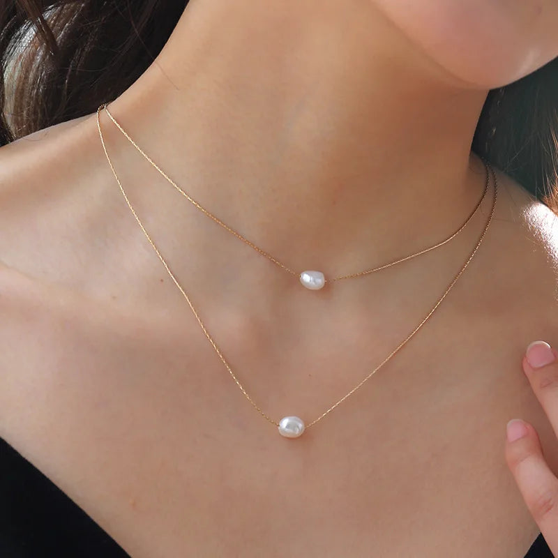 Colar da moda duas camadas de pérolas de água doce naturais com  pingentes.