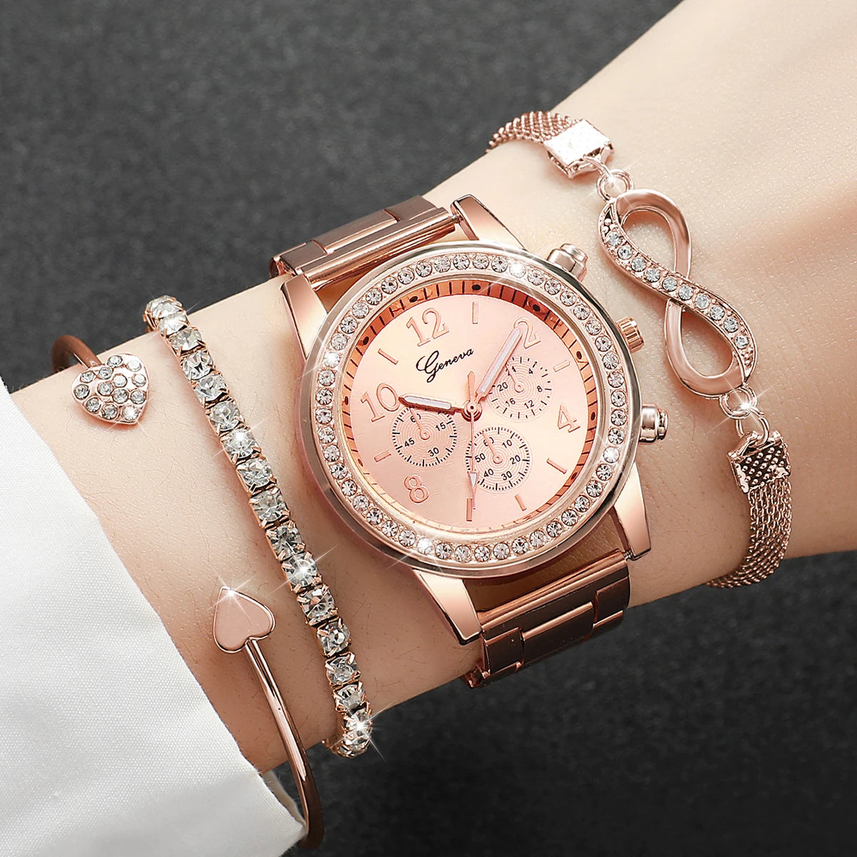 Conjunto de  pulseira  relógio 4 peças de aço com strass, quartzo moda feminina.