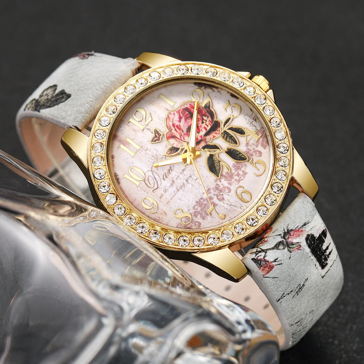 Relógio de pulso feminino vintage modelo flores e strass, casual, pulseira de couro, quartzo, relógio de pulso feminino.