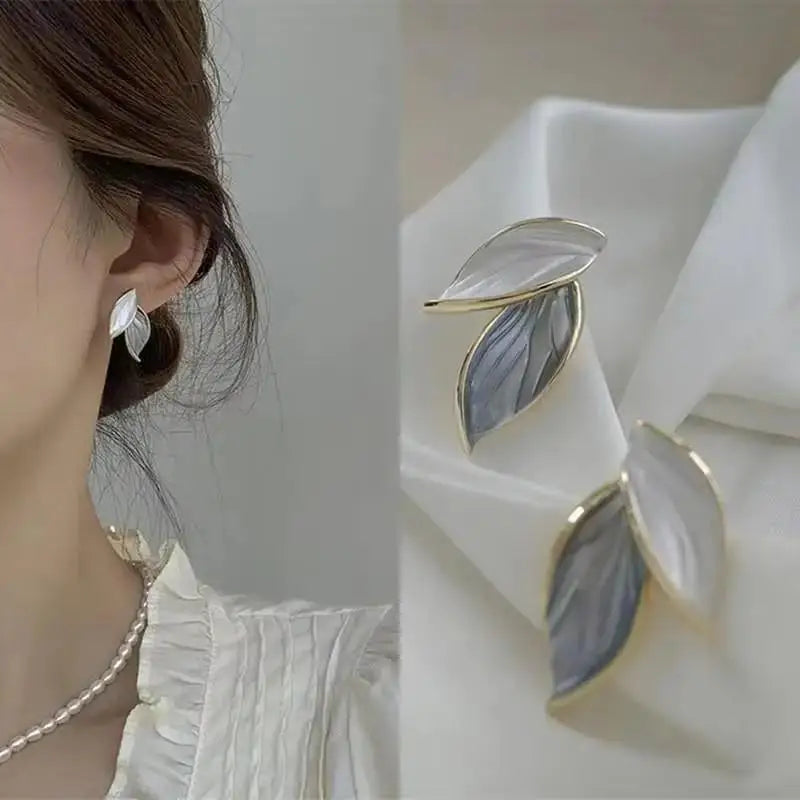 Brincos de flores verdes para moda feminina com folhas de zircônia de luxo.