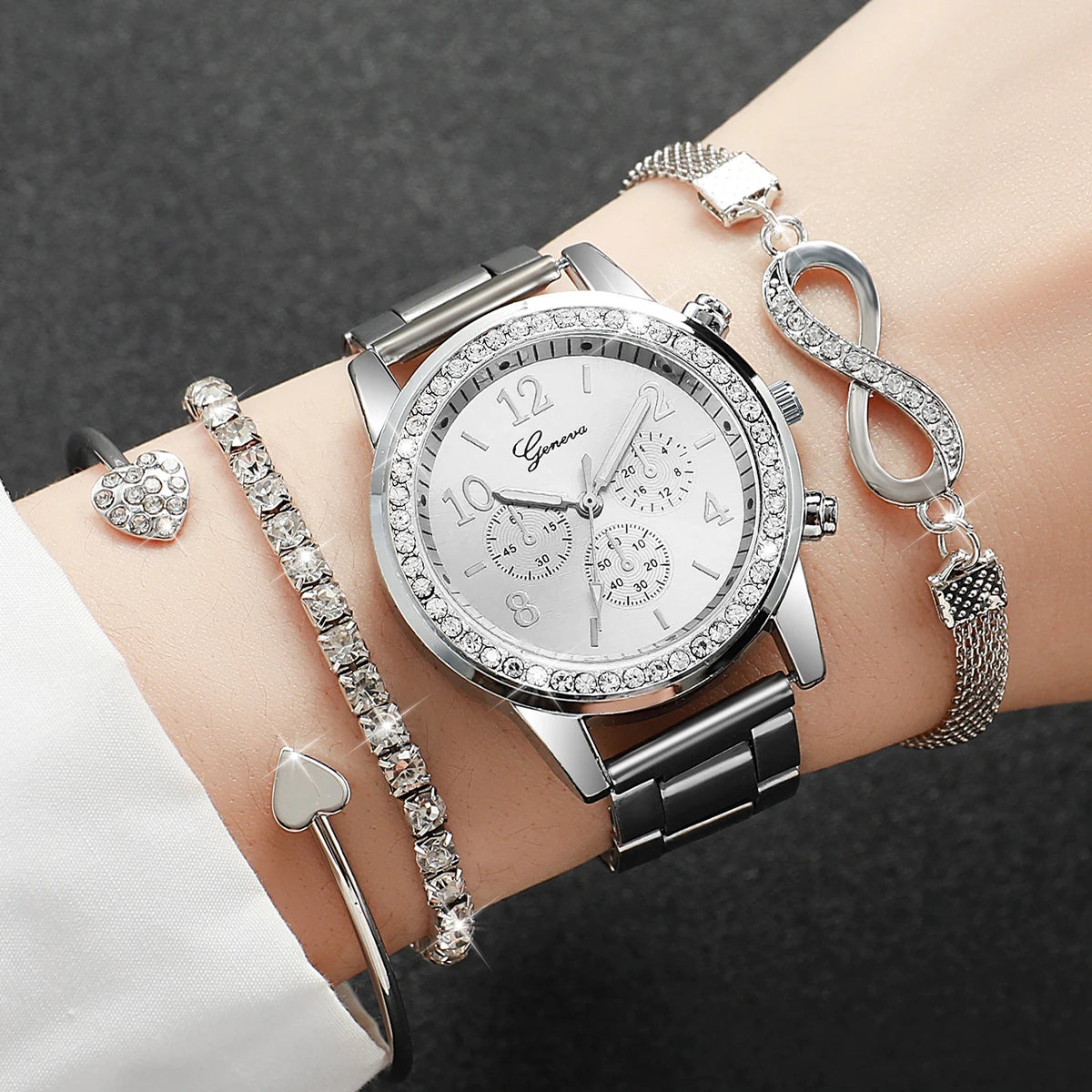 Conjunto de  pulseira  relógio 4 peças de aço com strass, quartzo moda feminina.