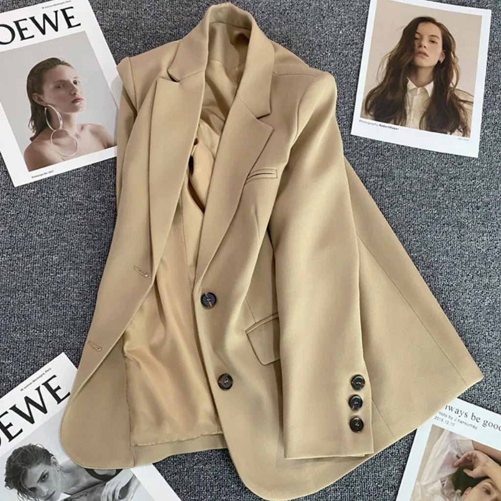 Blazer feminina elegante com botões moda social para ocasiões de trabalho, escritório, casamento, etc.