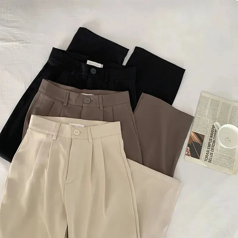 Calça Social feminina de cintura alta, reta, para escritório moda social.