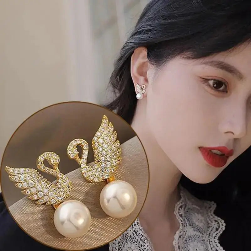Brincos de cisne de cristal com agulha de prata , moda feminina  brincos de pérola elegantes.