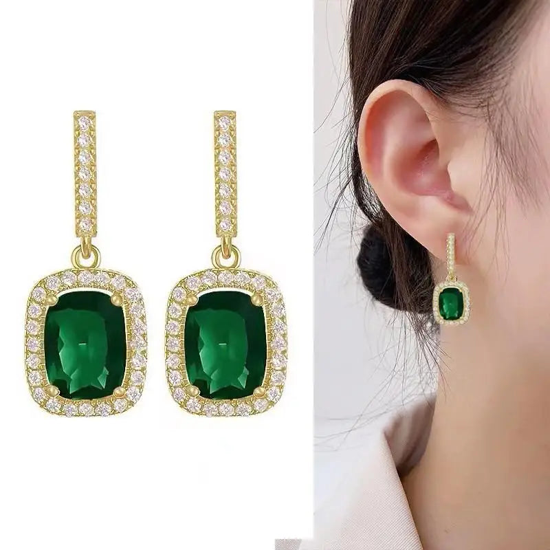 Brincos de flores verdes para moda feminina com folhas de zircônia de luxo.