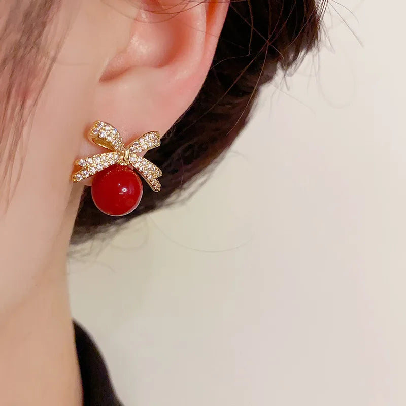 Brincos de pérolas brilhantes com strass, joias leves e luxuosas da moda, presentes para mulheres, casamento e aniversário